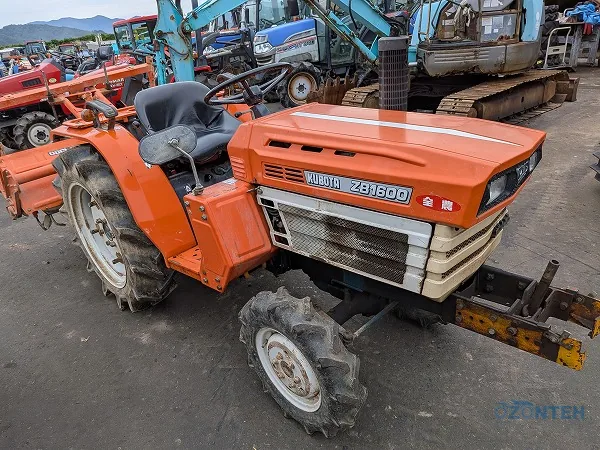 Tractor japonez Kubota B1600D, serie 18796