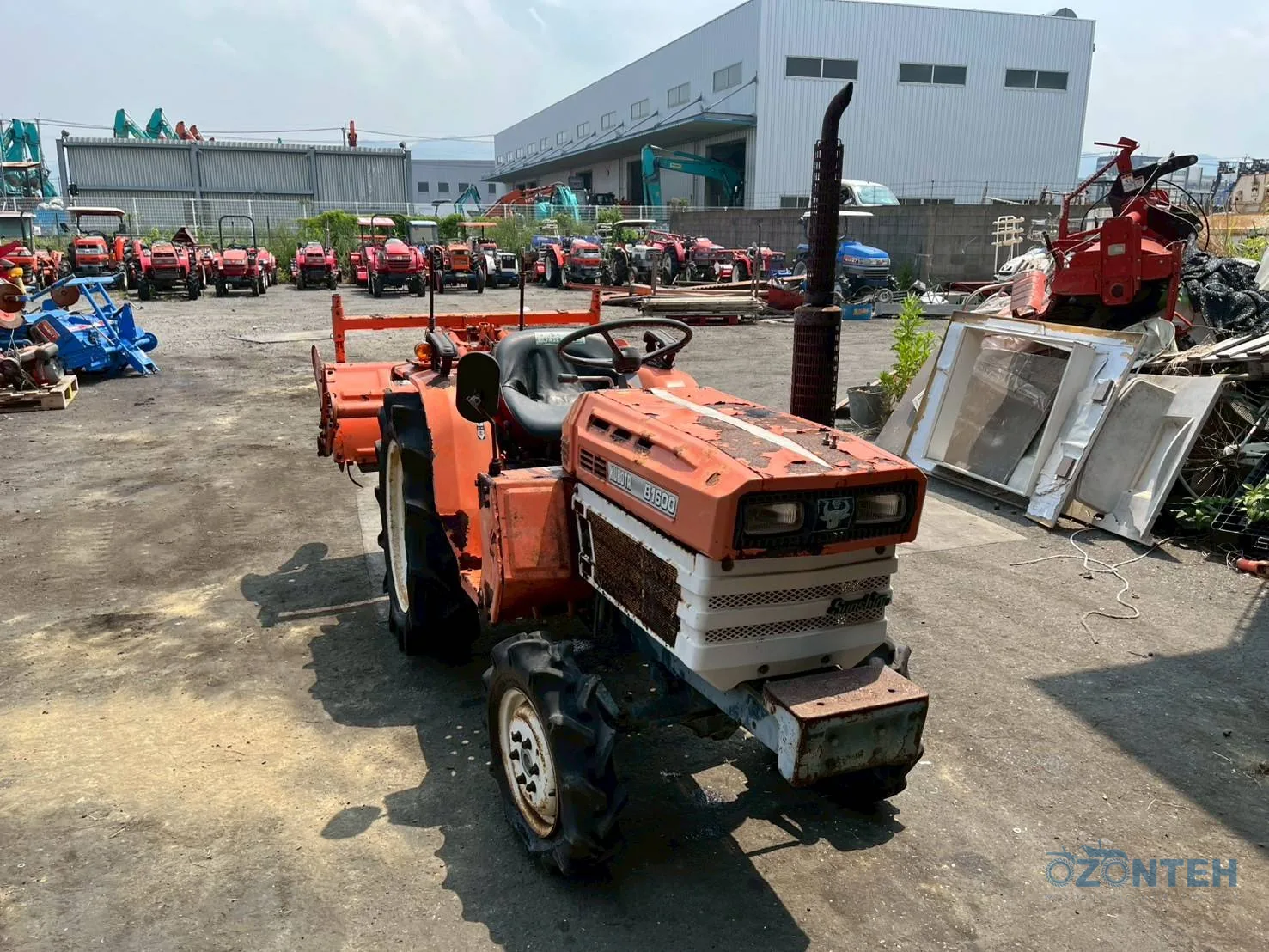 Tractor japonez Kubota B1600DT, serie 1600DT-51265