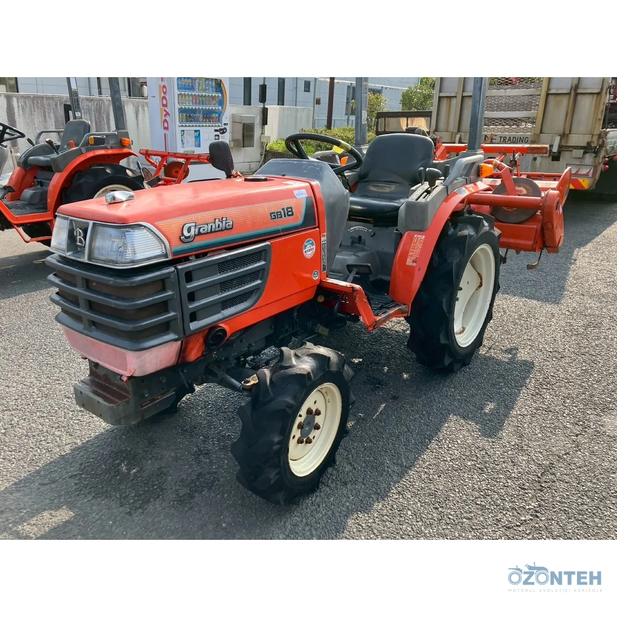 Tractor japonez Kubota GB18, serie 11472