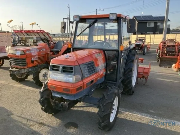 Tractor japonez Kubota GL300 (Cabina), serie 34971