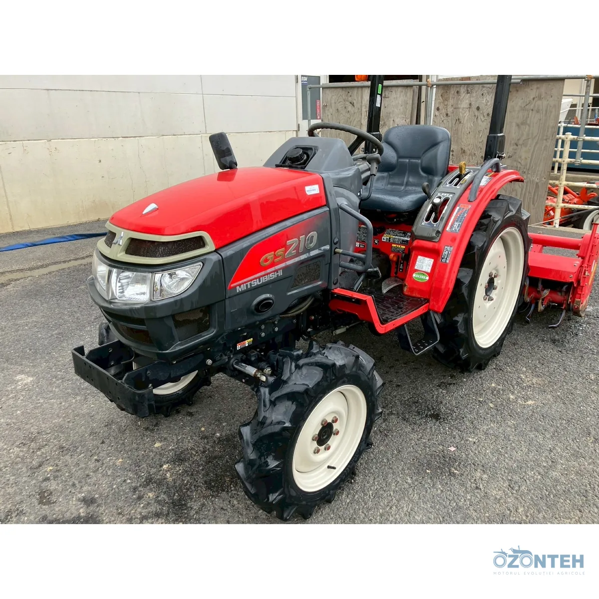 Tractor japonez Mitsubishi GS21, serie 10341