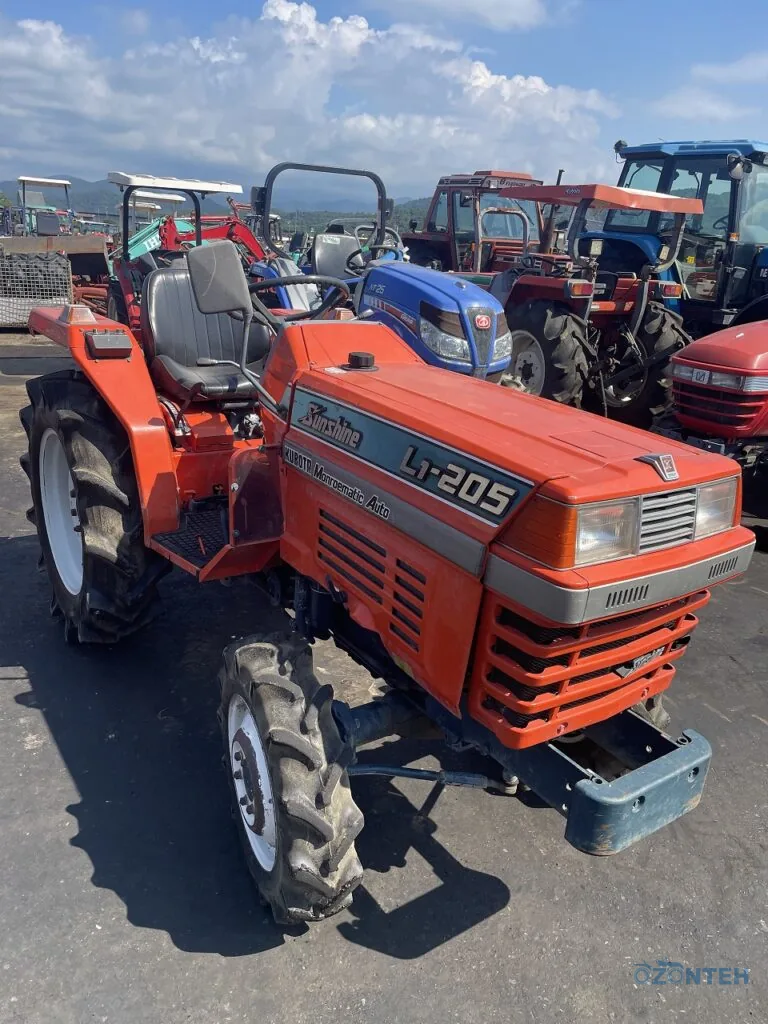 Tractor japonez Kubota L1-205D, serie 80721