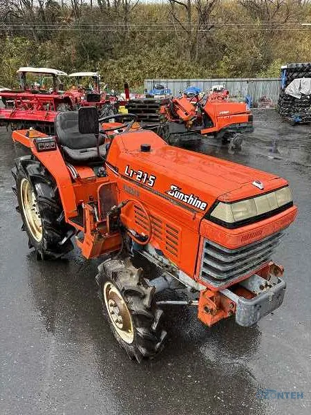 Tractor japonez Kubota L1-215D, serie 83622
