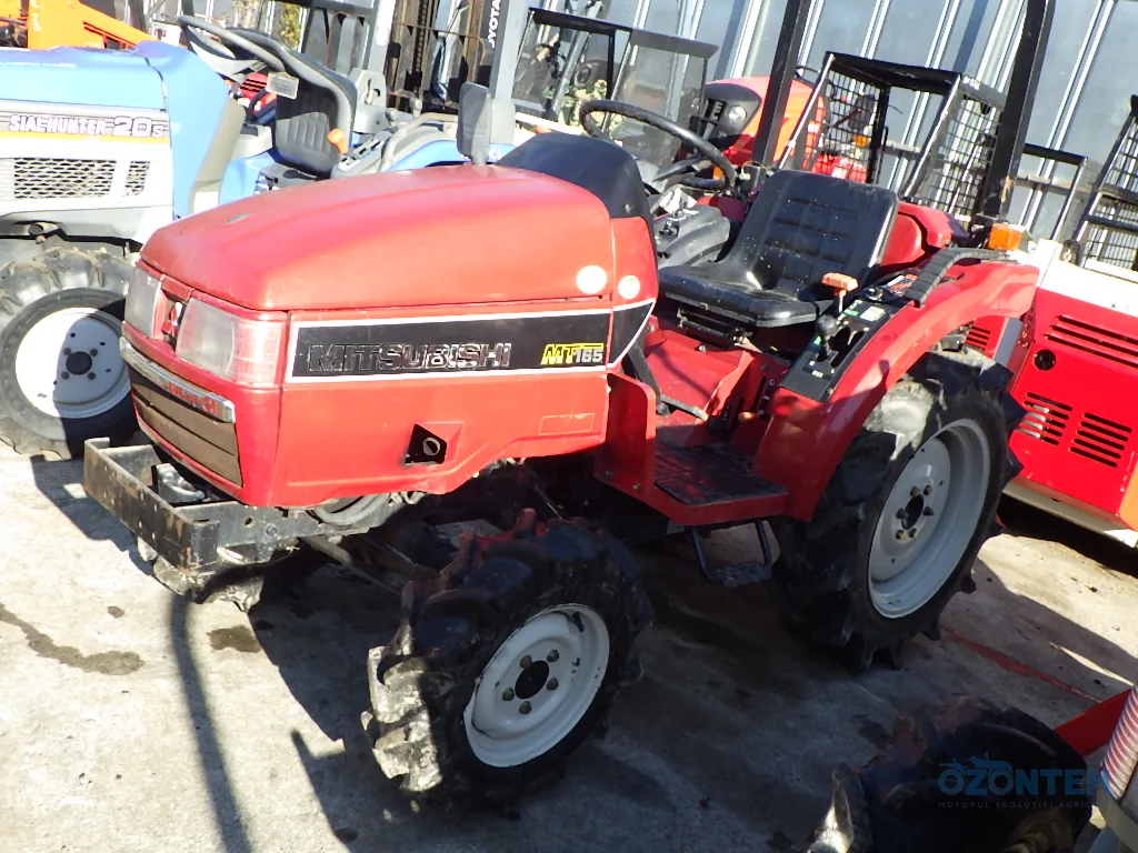 Tractor japonez Mitsubishi MT165, serie 53834