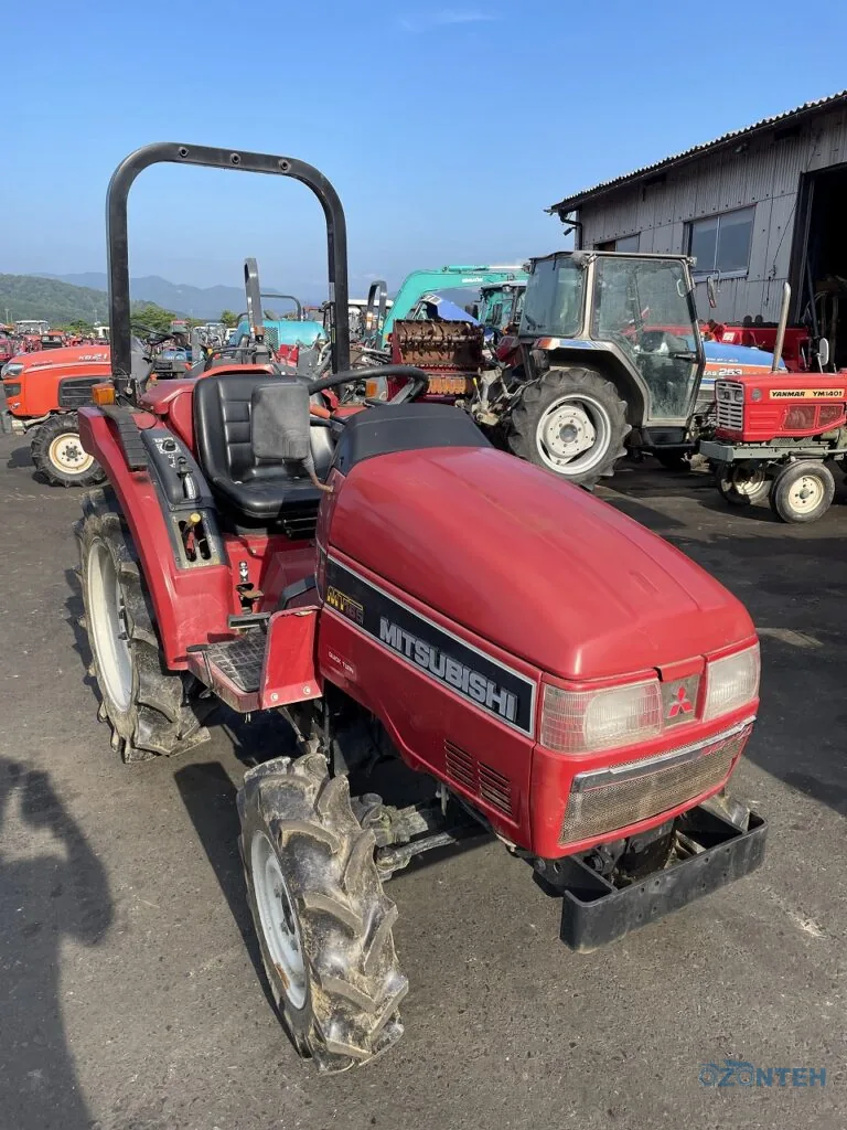 Tractor japonez Mitsubishi MT165D, serie 52324