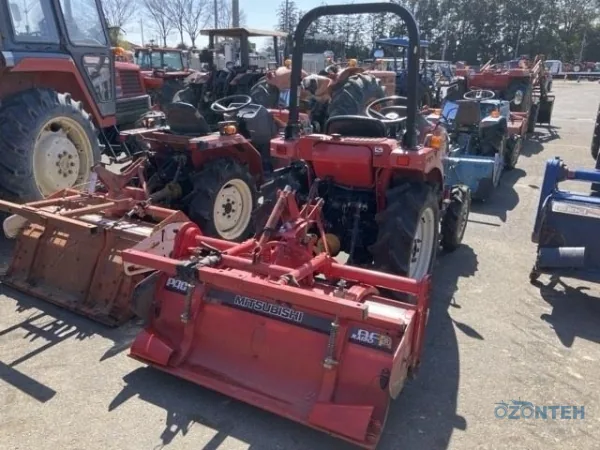 Tractor japonez Mitsubishi MT170, serie 70782
