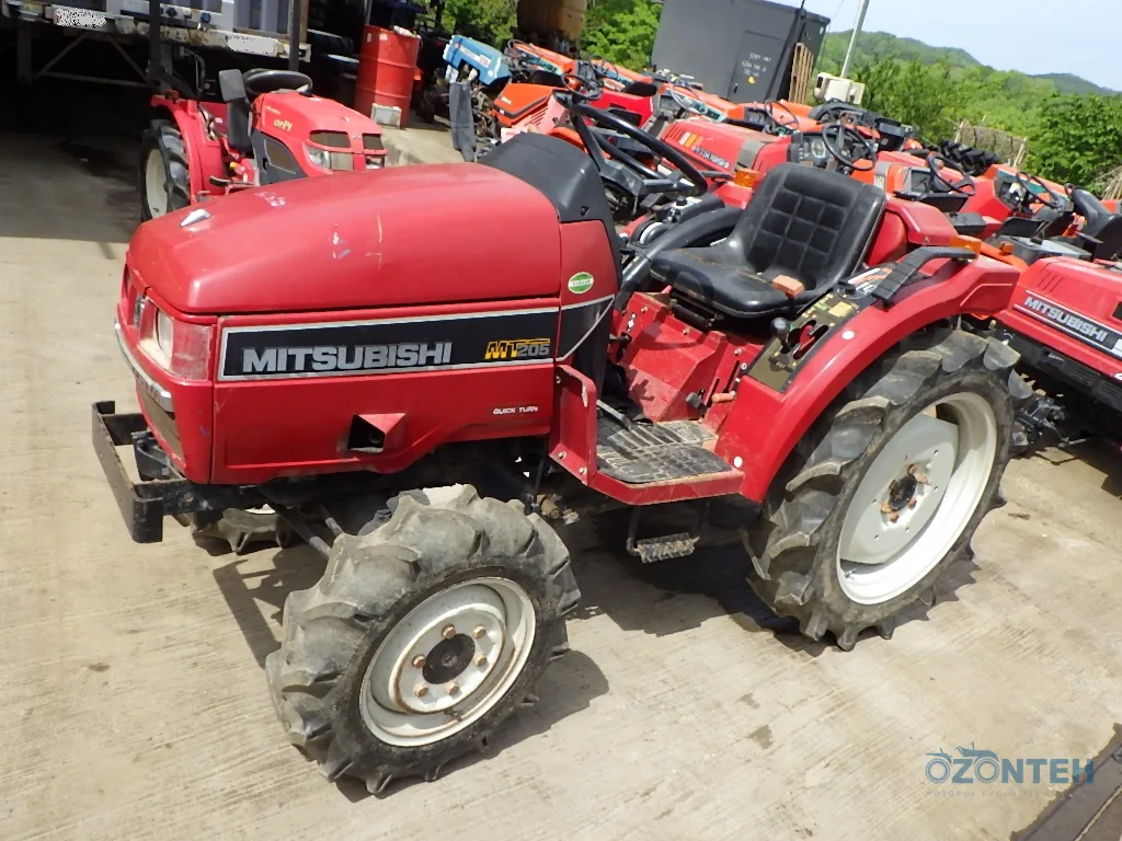 Tractor japonez Mitsubishi MT205, serie 81653