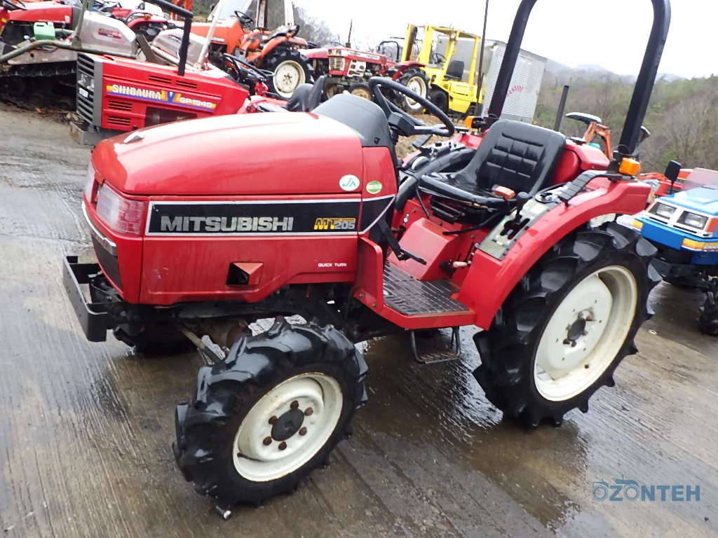 Tractor japonez Mitsubishi MT205, serie 83499