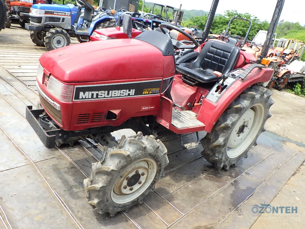 Tractor japonez Mitsubishi MT205, serie 83869