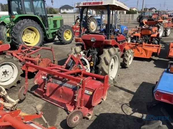 Tractor japonez Mitsubishi MT205, serie 83884