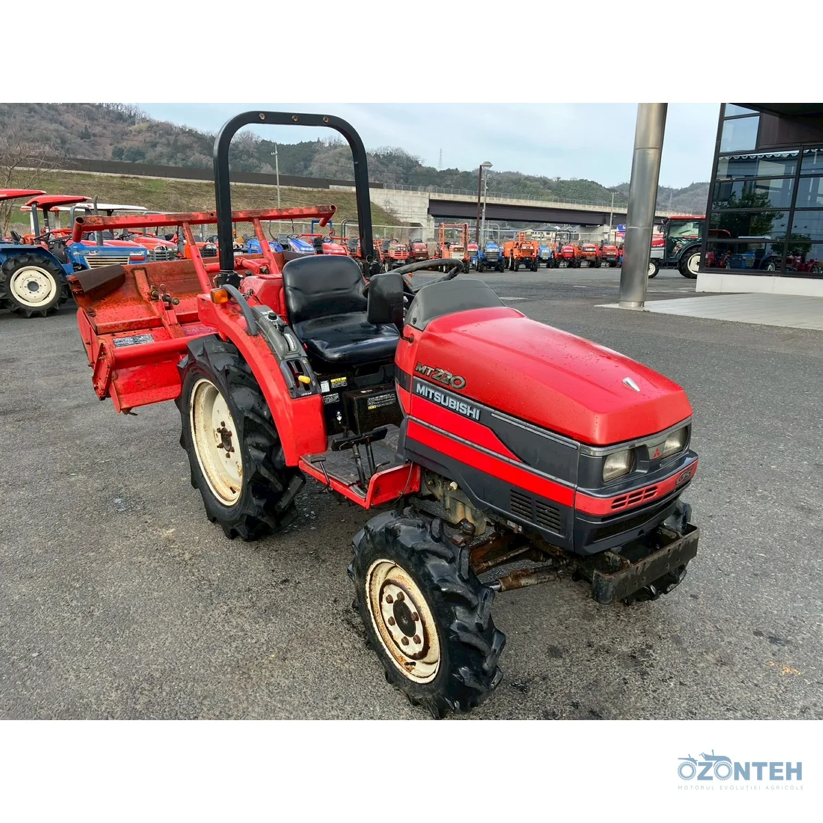 Tractor japonez Mitsubishi MT220D, serie 70595